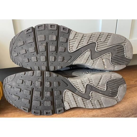Men\'s Air Max Excee Sneaker Bundle (Size 10.5) main image 4